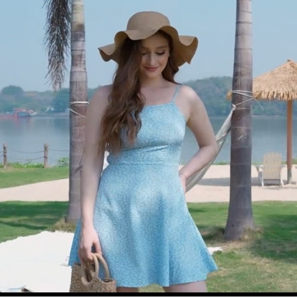 Chic Pink Floral Mini Dress, New, Size S - Picture 4 of 4